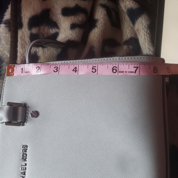 Michael Kors satchel. - Picture 11 of 11